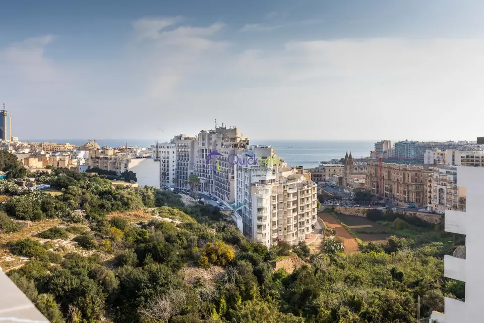 3 bedroom Penthouse to rent in St. Julians