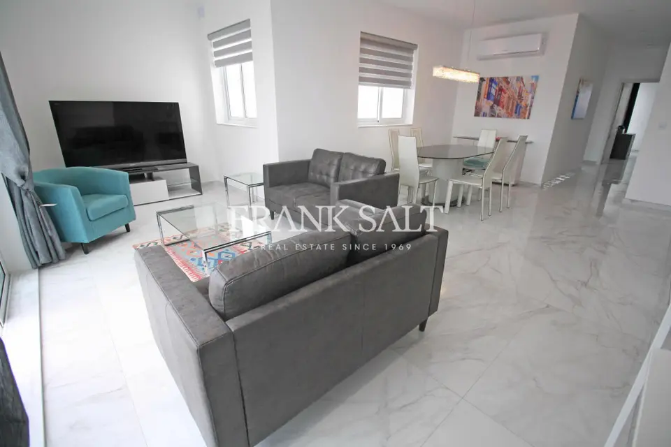 Swieqi, Furnished Penthouse