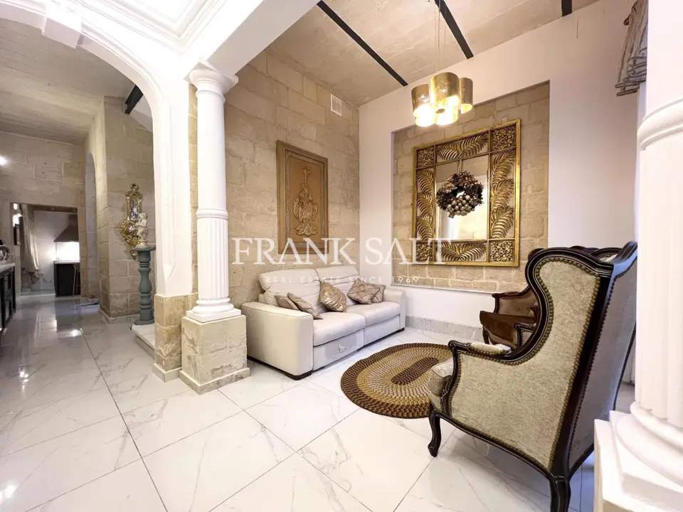 Vittoriosa Furnished Townhouse