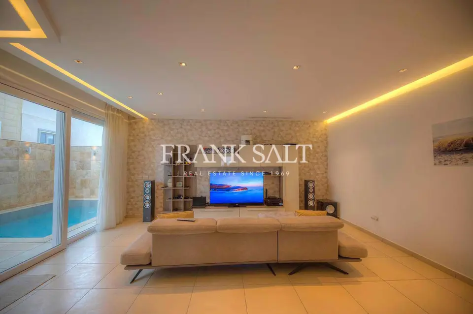 Tal-Ibrag, Furnished Semi-detached Villa