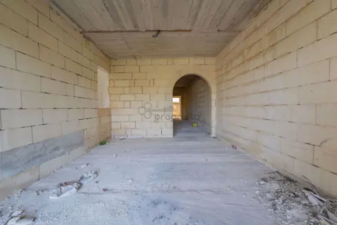 3 Bedroom Maisonette For Sale in Marsaxlokk