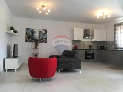 3 bedroom Apartment to rent in Ta' Xbiex