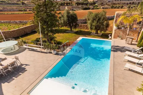 3 Bedroom Detached Bungalow For Sale in Rabat