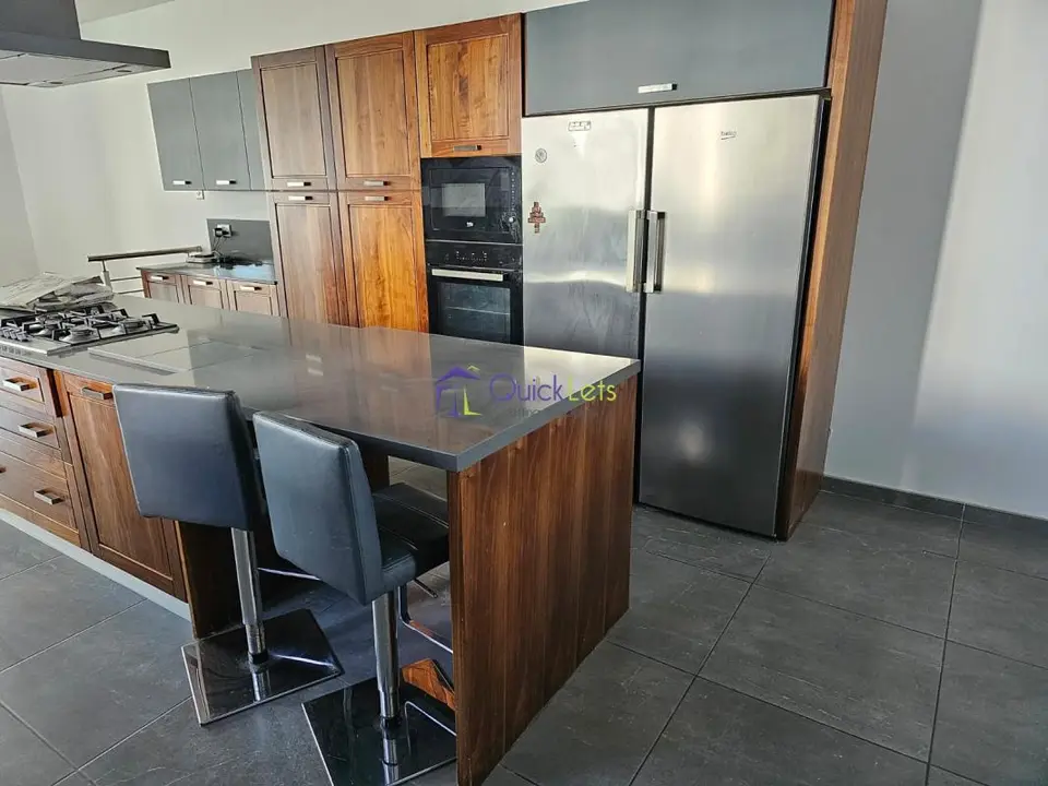 3 bedroom Penthouse to rent in Dingli