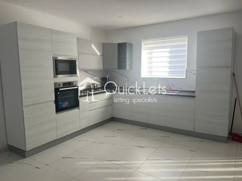 3 bedroom Apartment to rent in Marsaskala
