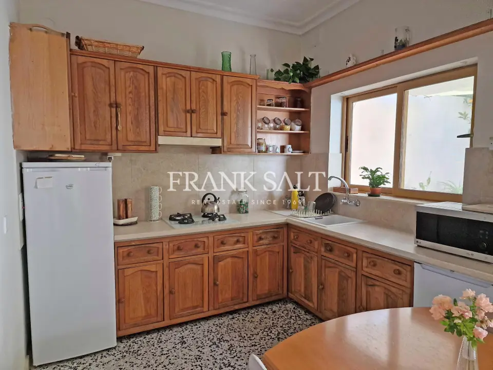 Santa Lucia, Terraced House