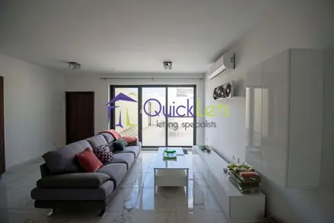 3 bedroom Penthouse to rent in Birkirkara