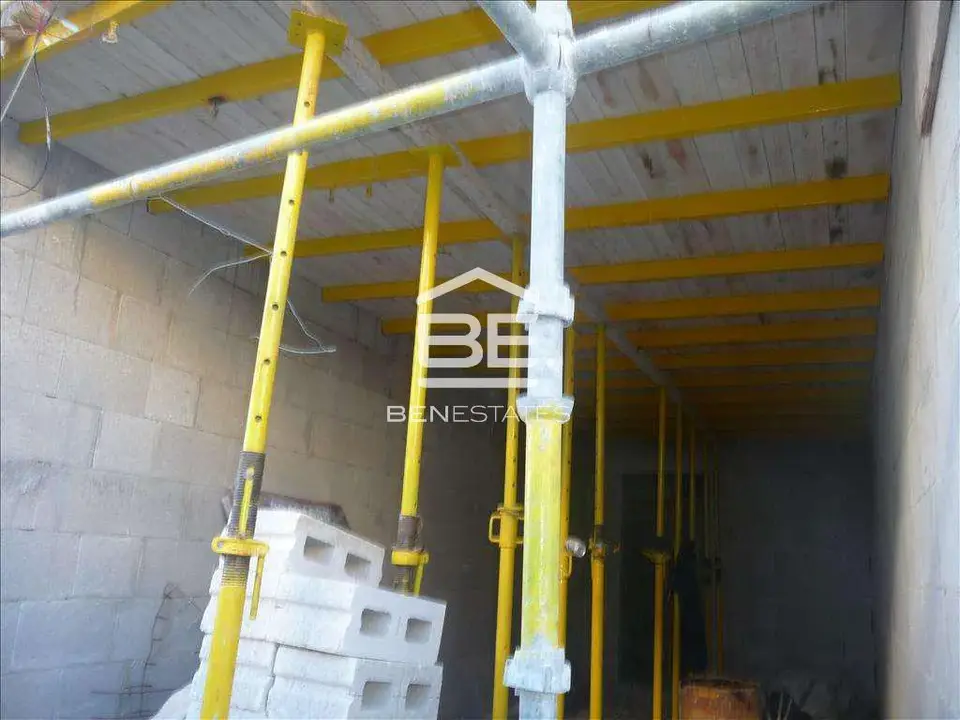 Commercial to rent in Mosta