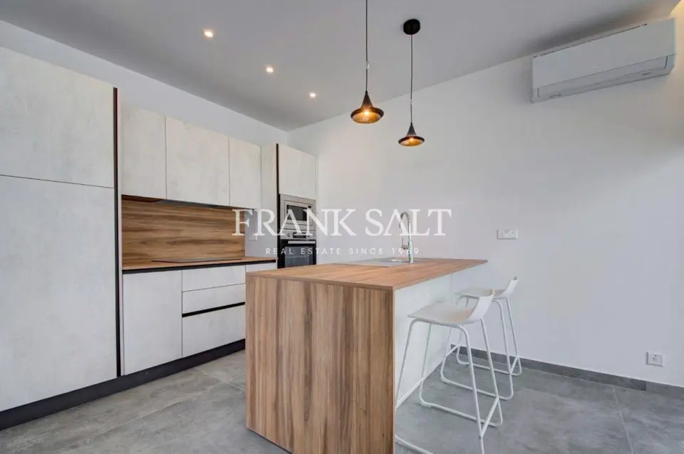 Bahar ic-Caghaq Furnished Apartment