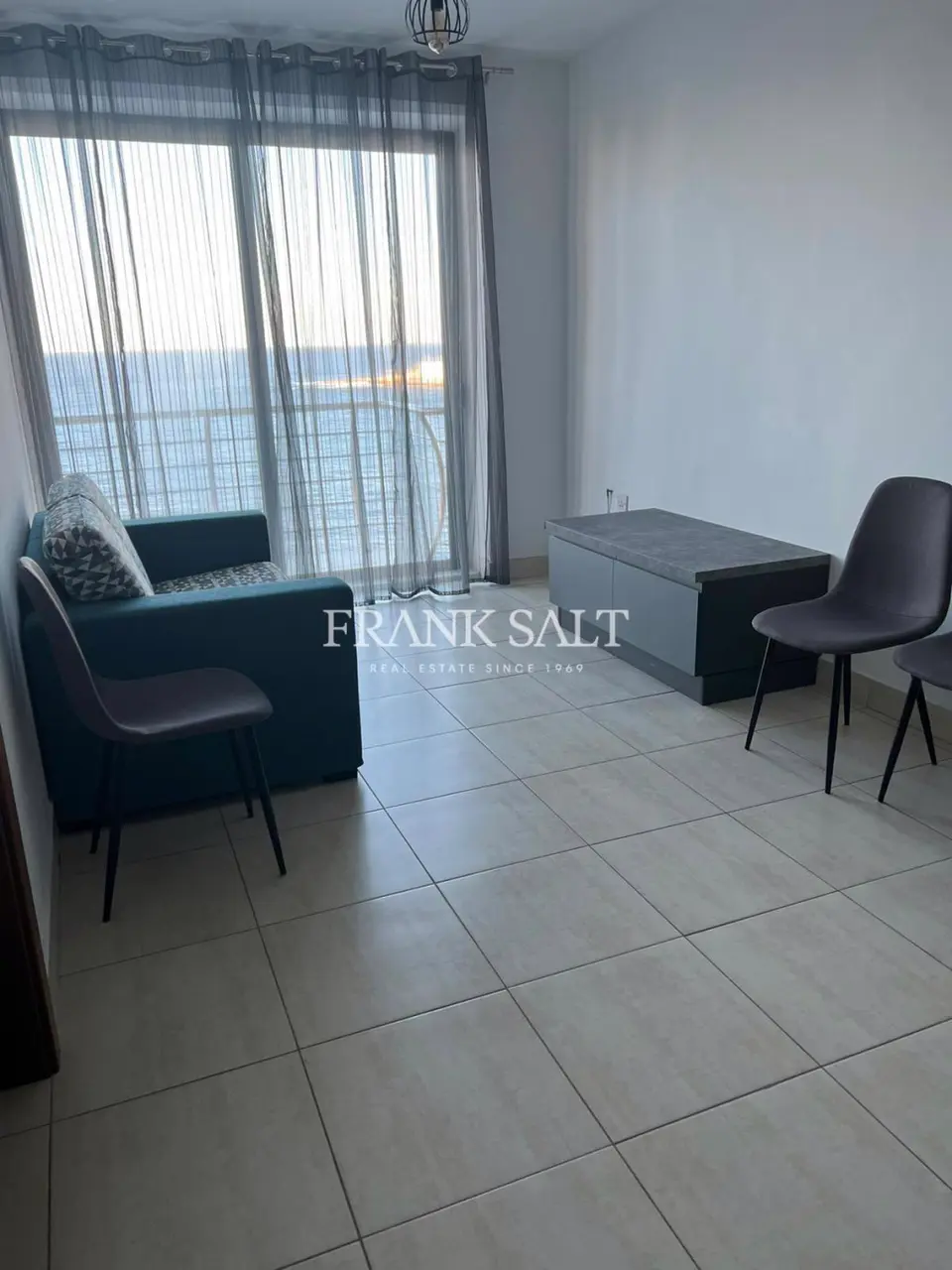 St Julians, Apartment