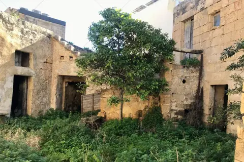 3 Bedroom House of Character For Sale in Siggiewi