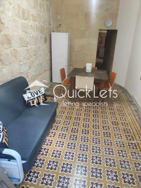 Maison de ville 1 chambre à louer à Luqa