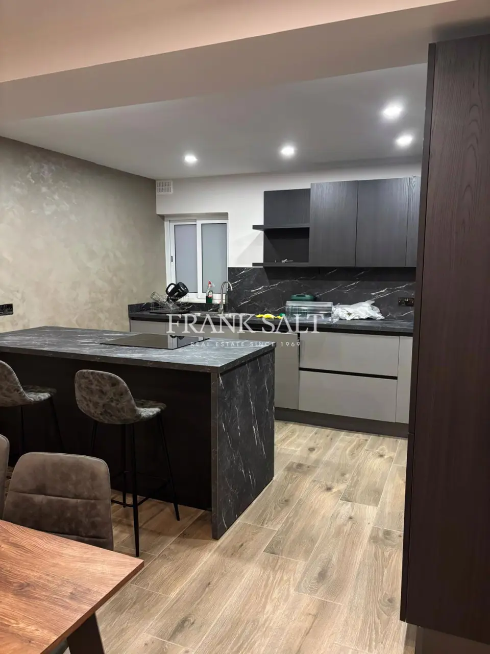 St Pauls Bay Furnished Apartment