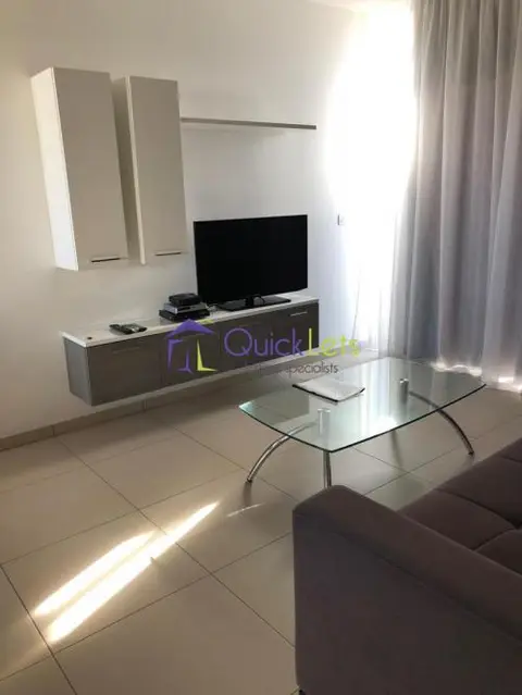 1 bedroom Penthouse to rent in Sliema