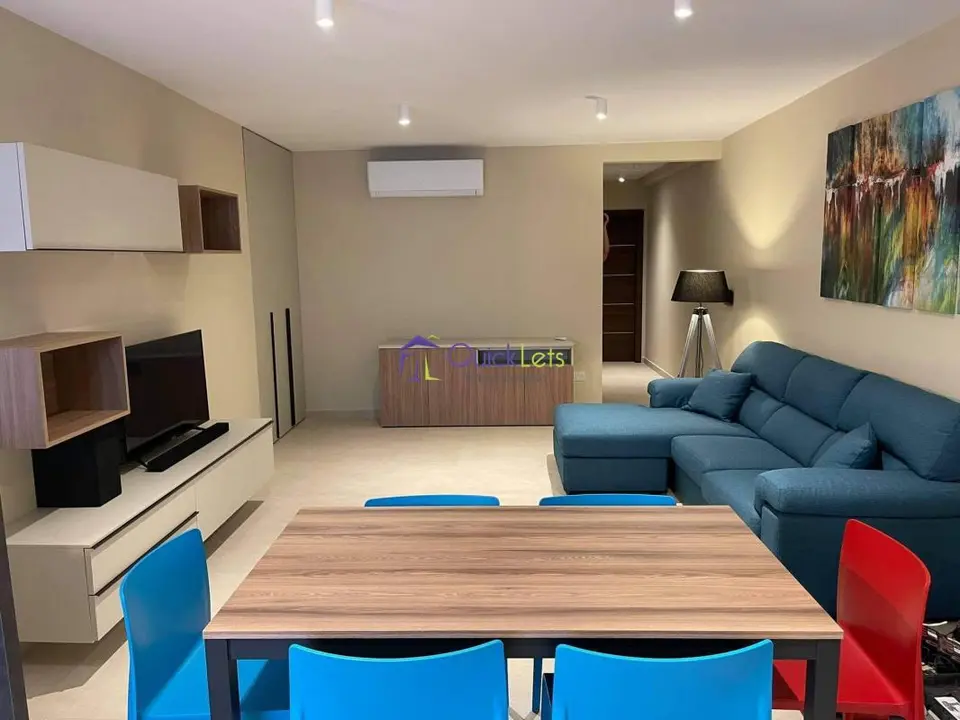 2 bedroom Maisonette to rent in Swieqi