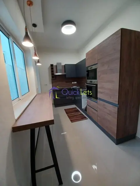 2 bedroom Penthouse to rent in Sliema