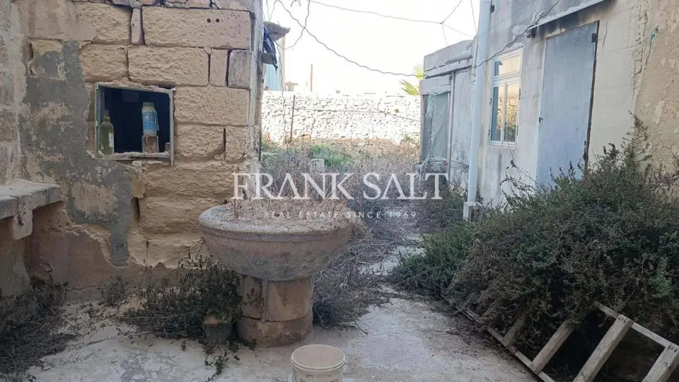 Zabbar, Unconverted Townhouse