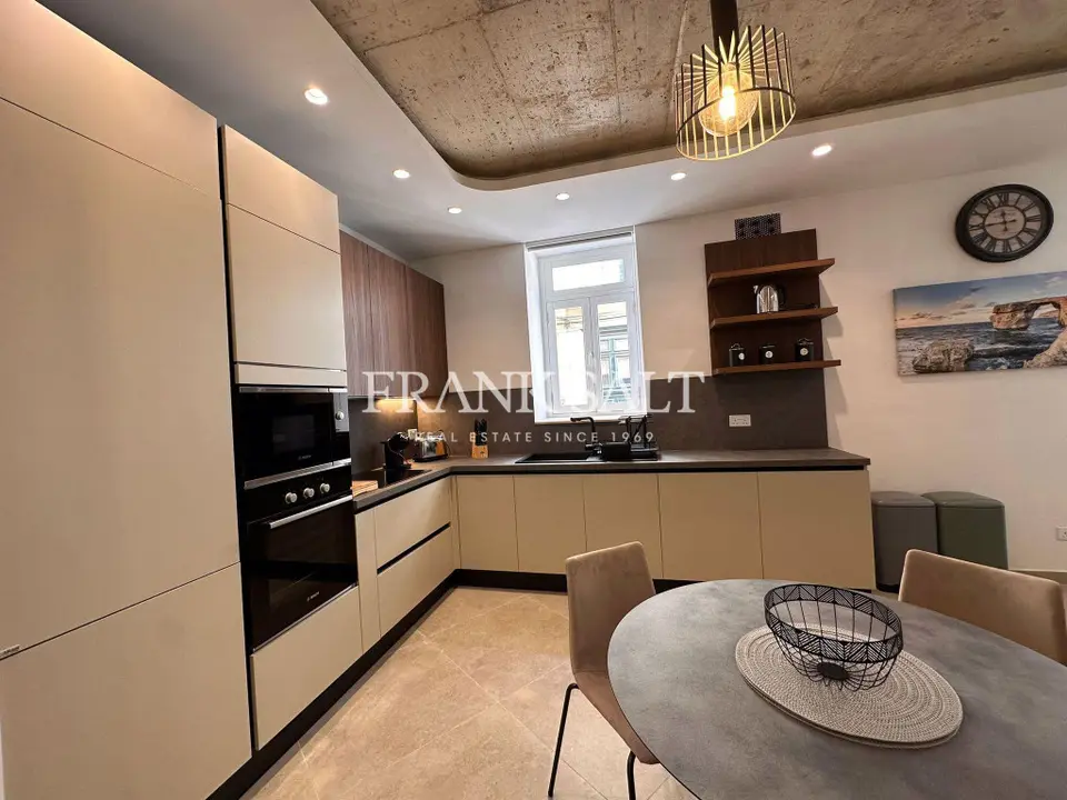 Gzira, Furnished Apartment