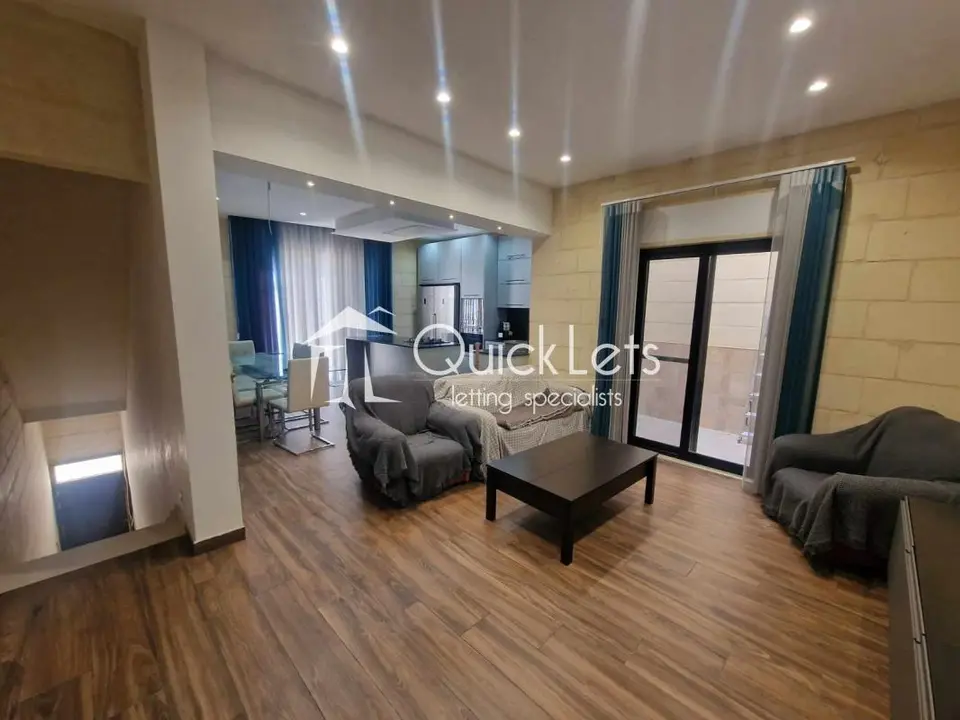 2 bedroom Maisonette to rent in Qormi
