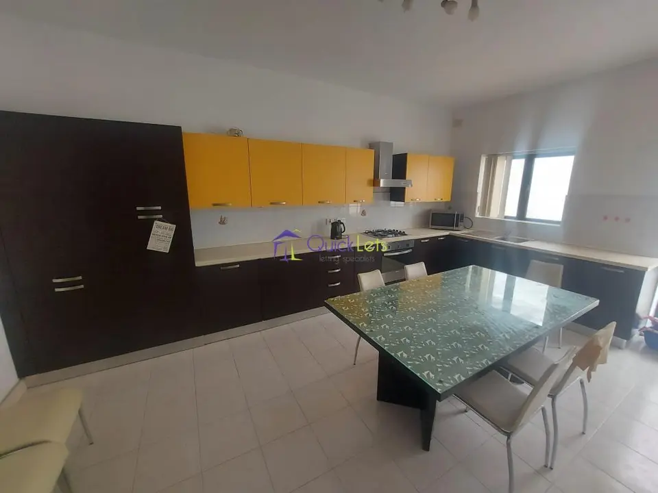 5 bedroom Terraced House to rent in Swieqi