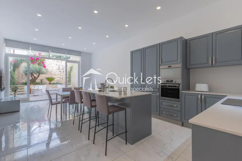 3 bedroom Townhouse to rent in Sliema
