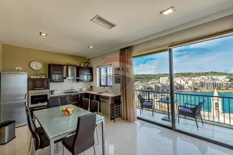 2 bedroom Penthouse to rent in Gozo - Marsalforn