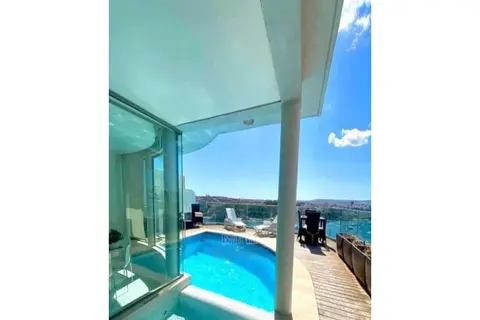 3 Bedroom Penthouse To Rent in Sliema