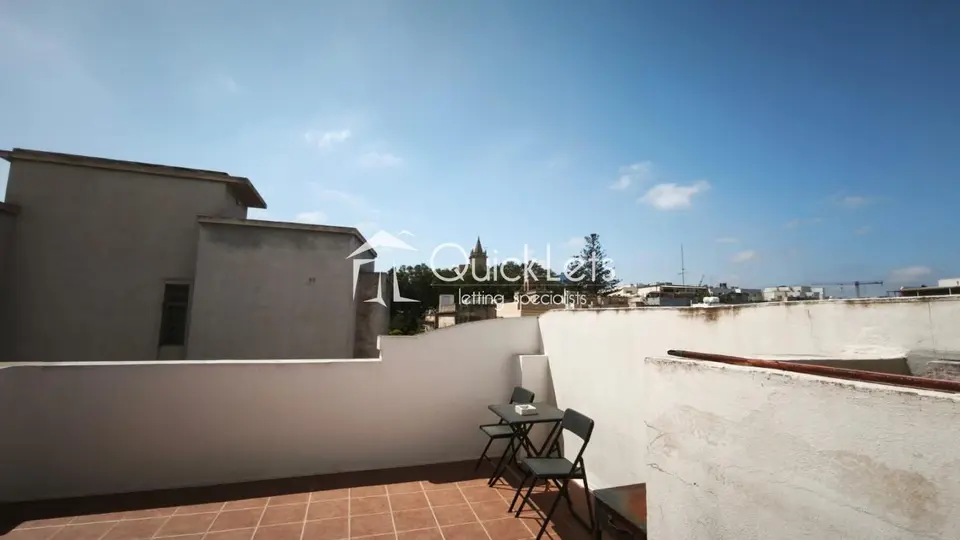 2 bedroom Penthouse to rent in Birkirkara