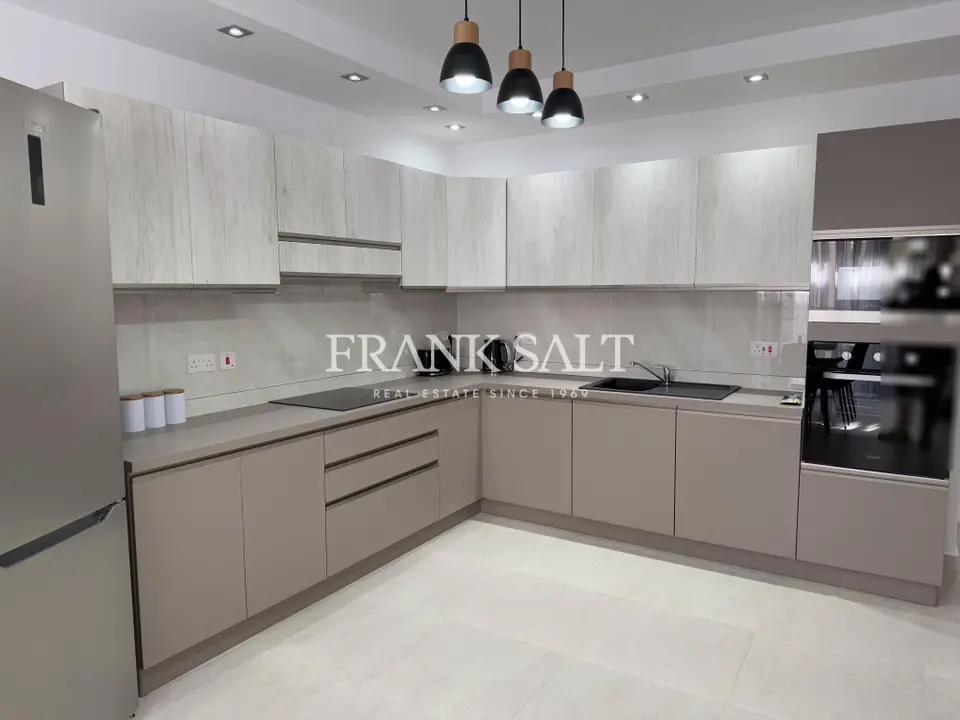 Gzira, Furnished Apartment