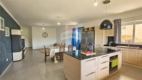 3 bedroom Maisonette to rent in Zebbug