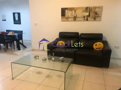 Appartament bi 2 kmamar għall-kiri f'San Gwann