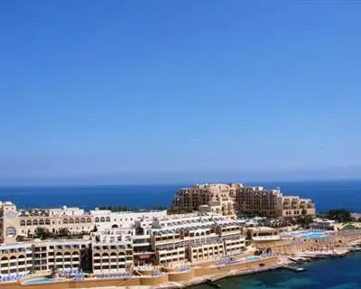 2 bedroom Penthouse to rent in St Julian's