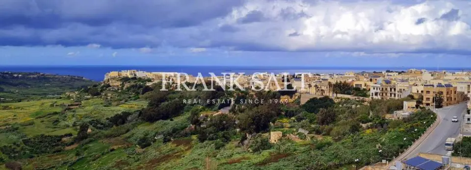 Nadur, Furnished Penthouse