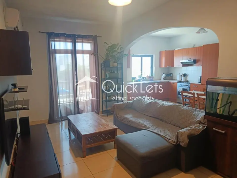 Penthouse 3 chambres à louer à Luqa