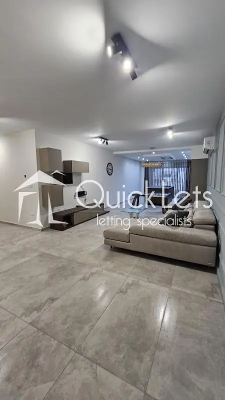 3 bedroom Apartment to rent in Tarxien