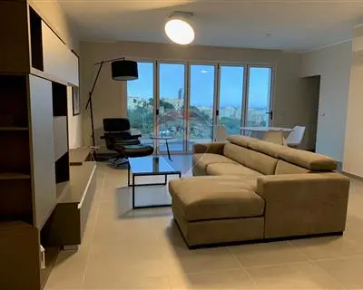 3 bedroom Penthouse to rent in St Julian's