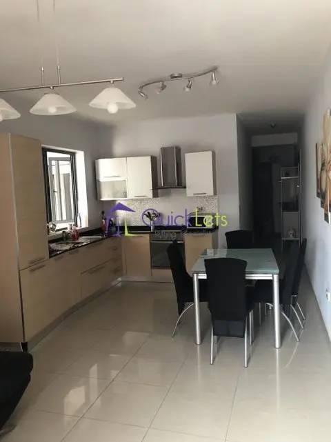 2 bedroom Apartment to rent in Gzira