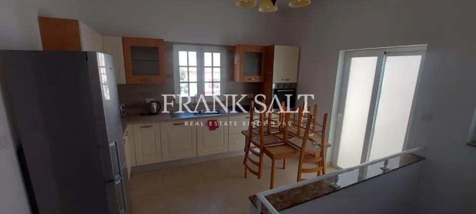 Zejtun, Furnished Townhouse