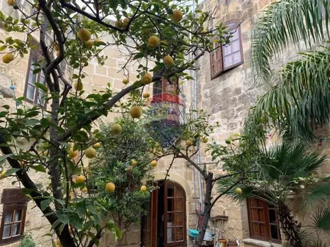 3 bedroom House of Character to rent in Birkirkara