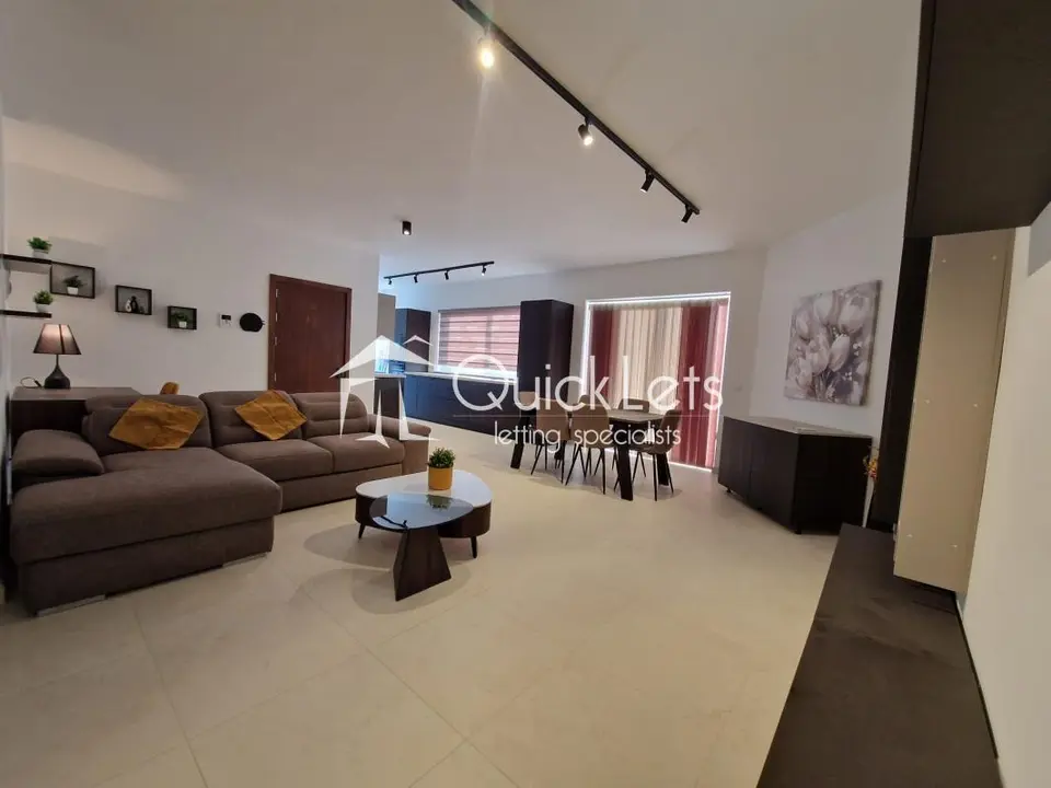 3 bedroom Penthouse to rent in Qrendi