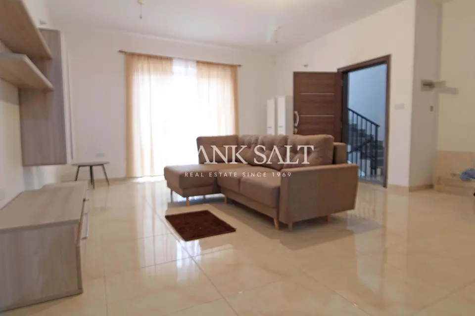 Qrendi, Furnished Apartment