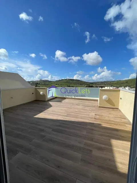 2 bedroom Penthouse to rent in Mosta