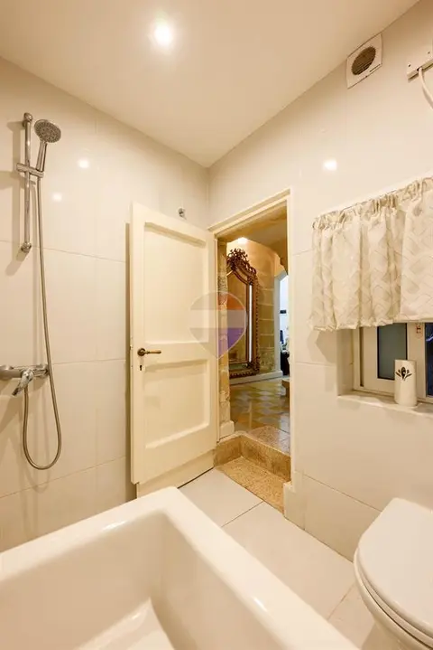 2 bedroom Maisonette Duplex to rent in Senglea