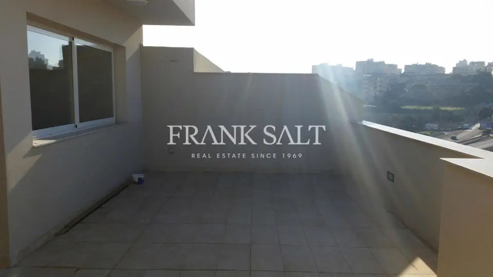 Swieqi, Furnished Apartment