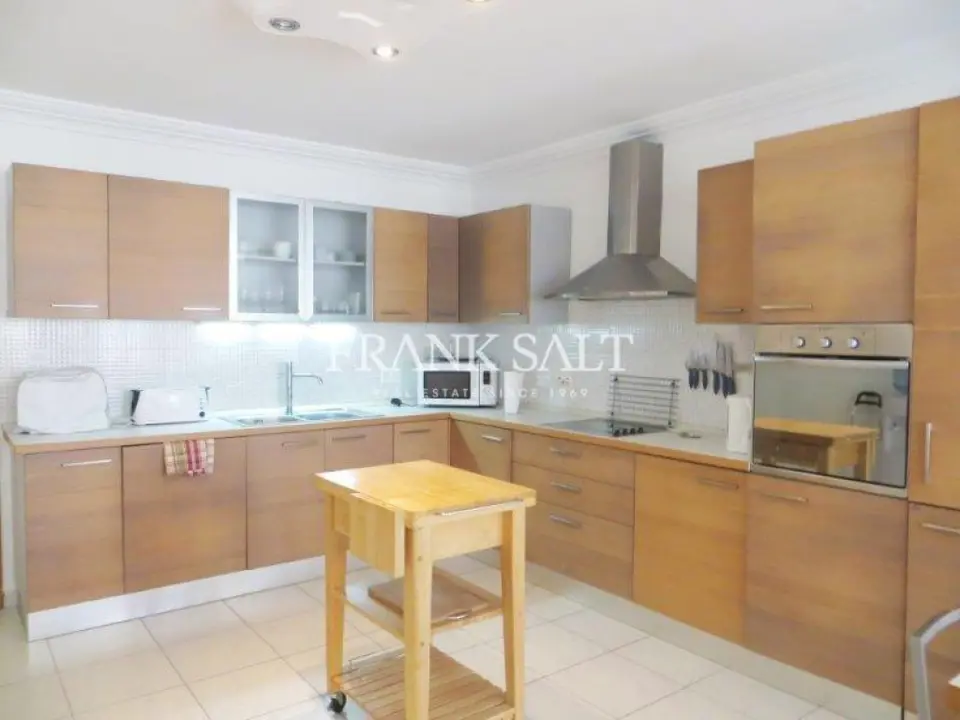 St. Angelo Mansions, Furnished Apartment