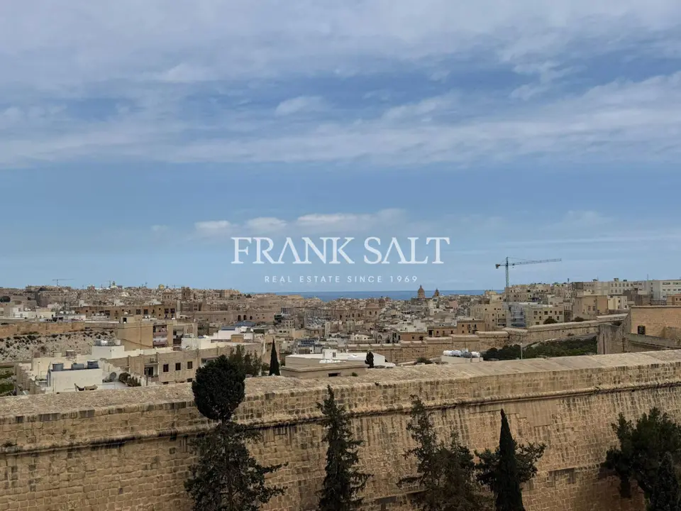 Fgura, Furnished, Penthouse