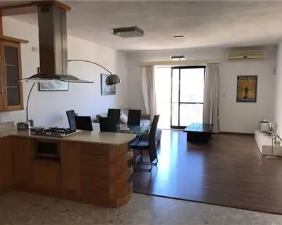 2 bedroom Penthouse to rent in St Julian's