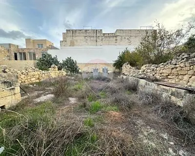 Site for sale in Tarxien