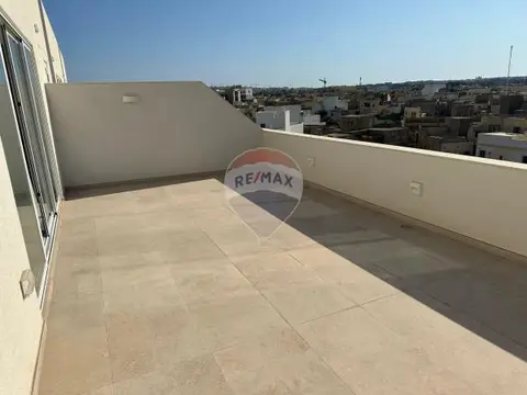 1 bedroom Penthouse to rent in Kirkop
