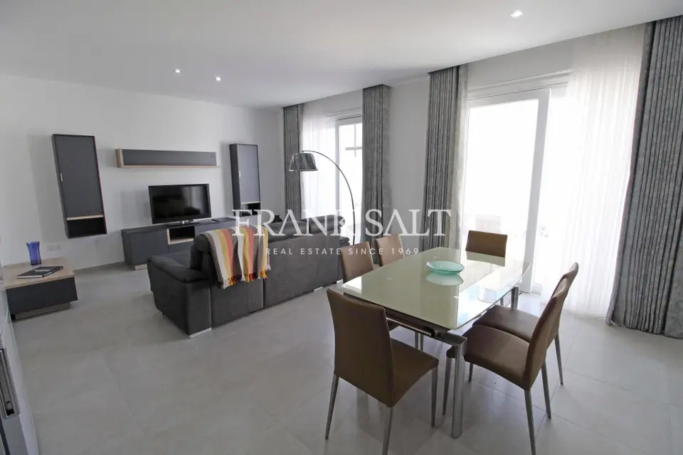 Pembroke, Furnished Apartment